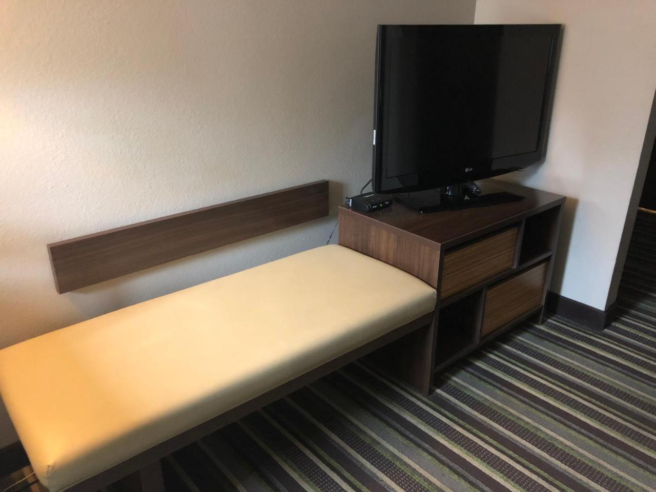 Super 8 By Wyndham Pocatello Hotell Exteriör bild